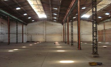 Bodega Alquilo En Conjunto 1.200 M2 / $14 Millones Más IVA / Arroyohondo