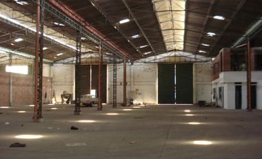 Bodega Alquilo En Conjunto 1.200 M2 / $14 Millones Más IVA / Arroyohondo