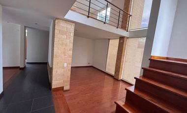ARRIENDO CASA SECTOR VIVENZA – CHIA