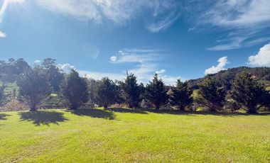 LOTE EN SENDEROS DEL EL RETIRO