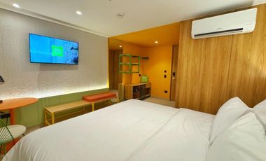 Venta de Suite Hotelera en Laureles sector bulerías Medellin.