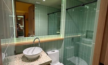 Venta de Suite Hotelera en Laureles sector bulerías Medellin.