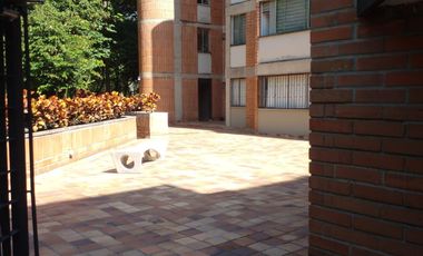 SE ARRIENDA  APARTAMENTO  MEDELLI8N  ANTIOQUIA