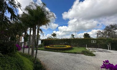 SE ARRIENDA  CASA  RIONEGRO  ANTIOQUIA