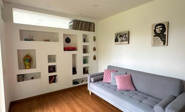 SE ARRIENDA  CASA  RIONEGRO  ANTIOQUIA