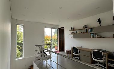 SE ARRIENDA  CASA  RIONEGRO  ANTIOQUIA