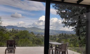 SE ARRIENDA  FINCA  RIONEGRO  ANTIOQUIA