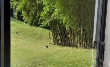 SE ARRIENDA  FINCA  RIONEGRO  ANTIOQUIA