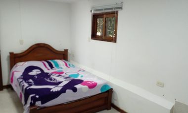 SE ARRIENDA  CASA  RIONEGRO  ANTIOQUIA