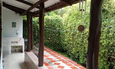 SE ARRIENDA  CASA  RIONEGRO  ANTIOQUIA