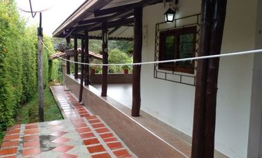 SE ARRIENDA  CASA  RIONEGRO  ANTIOQUIA