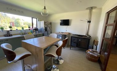 ¡OPORTUNIDAD! arriendo Parcela con casa soleada, Praderas de don Hernan, residencial, Puerto Montt.