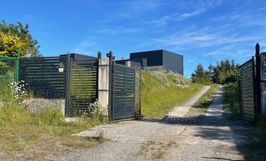 ¡OPORTUNIDAD! arriendo Parcela con casa soleada, Praderas de don Hernan, residencial, Puerto Montt.