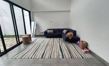 Punta Esmeralda, Renta de Hermosa Casa de 3 Dormitorios