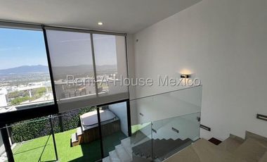 Diseño contemporáneo, luz natural y espacios para disfrutar sin límites QH2743