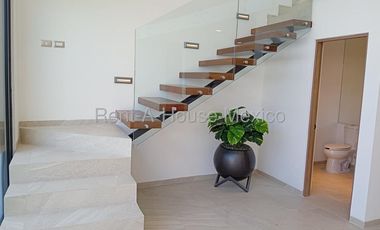 Diseño contemporáneo, luz natural y espacios para disfrutar sin límites QH2743