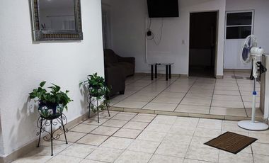 🏡 CASA AMUEBLADA EN RENTA – PRADERA 1