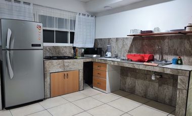 🏡 CASA AMUEBLADA EN RENTA – PRADERA 1