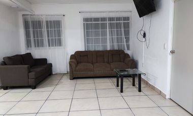 🏡 CASA AMUEBLADA EN RENTA – PRADERA 1