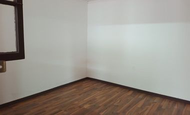 Se vende exelente casa en talca V 1794-C-105-N-GR