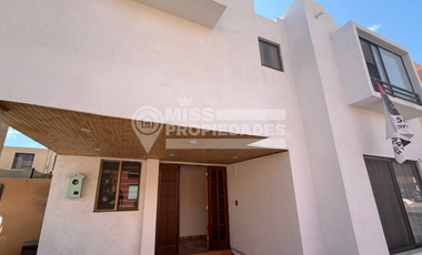 SE ARRIENDA CASA – CONDOMINIO BORDERMAR 2