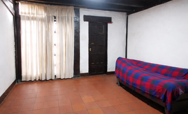 Casa en venta en Barrio Centenario, sur de Guayaqui en la Av. Vicente Trujillo.