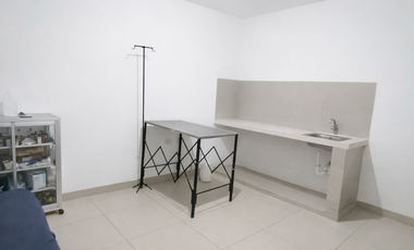 Casa en venta en Barrio Centenario, sur de Guayaqui en la Av. Vicente Trujillo.