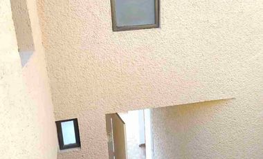 Casa en renta Jardines de satélite para oficina