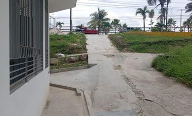 ESTRATÉGICA PROPIEDAD COMERCIAL (CASA) EN IQUITOS – IDEAL PARA HOSTAL O ENTIDADES 🏨🏛️