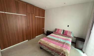 Se alquila apartamento dos habitaciones cerca del mar