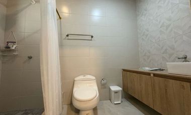 Se alquila apartamento dos habitaciones cerca del mar
