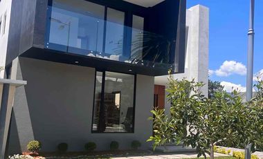 Casa por estrenar Tumbaco 3 dormitorios