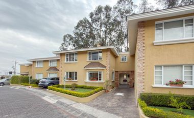 CASA EN VENTA PIAMONTE (SECTOR SAN JUAN DE CUMBAYÁ)