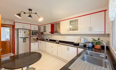 CASA EN VENTA PIAMONTE (SECTOR SAN JUAN DE CUMBAYÁ)