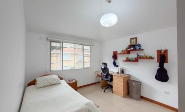 CASA EN VENTA PIAMONTE (SECTOR SAN JUAN DE CUMBAYÁ)