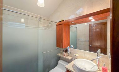 CASA EN VENTA PIAMONTE (SECTOR SAN JUAN DE CUMBAYÁ)