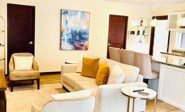 MIRAFLORES VENDO CASA REMODELADA EXCELENTE ZONA .