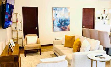 MIRAFLORES VENDO CASA REMODELADA EXCELENTE ZONA .