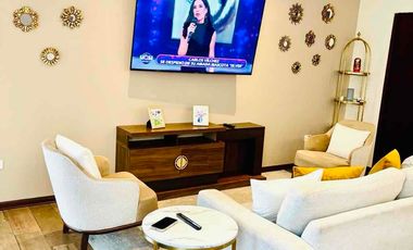MIRAFLORES VENDO CASA REMODELADA EXCELENTE ZONA .