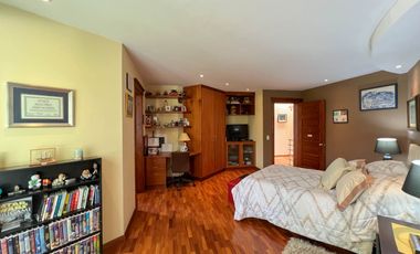 CASA EN VENTA PORTAL DE EL SOL (SECTOR CUMBAYÁ)