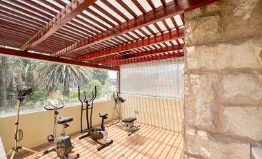CASA EN VENTA PORTAL DE EL SOL (SECTOR CUMBAYÁ)