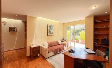 CASA EN VENTA PORTAL DE EL SOL (SECTOR CUMBAYÁ)