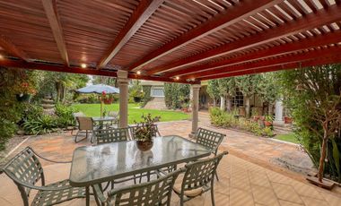 CASA EN VENTA PORTAL DE EL SOL (SECTOR CUMBAYÁ)
