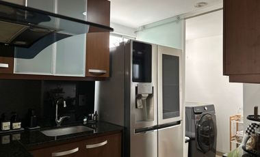 VENTA  DE APARTAMENTO EN ENVIGADO CON AMPLIOS ESPACIOS Y UNIDAD COMPLETA