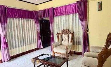 DIJUAL – Rumah Luas 2 Lantai Full Furnished Strategis di Wara Barat