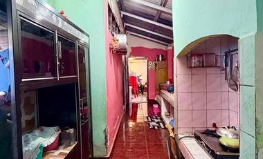 DIJUAL – Rumah Luas 2 Lantai Full Furnished Strategis di Wara Barat