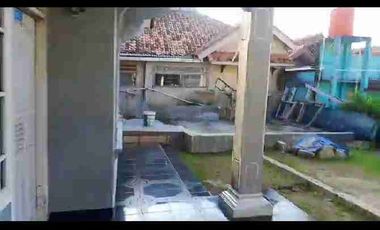 Rumah Dekat Mesjid Wisata Religi, Darangdan, Purwakarta.