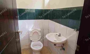De oportunidad 
Vendo casa en conjunto, sector La Salle, Conocoto