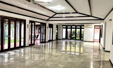 5 Bedroom Tropical House in Pejaten Barat
