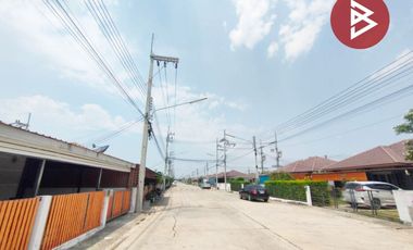 ขายบ้านแฝด เนื้อที่ 36.9 ตารางวา หมู่บ้านสิรารมย์ บางปะกง (Sirarom Bangpakong) ฉะเชิงเทรา